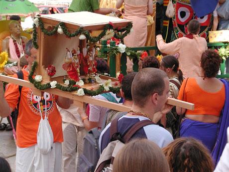 Ratha-yatra 2005 16