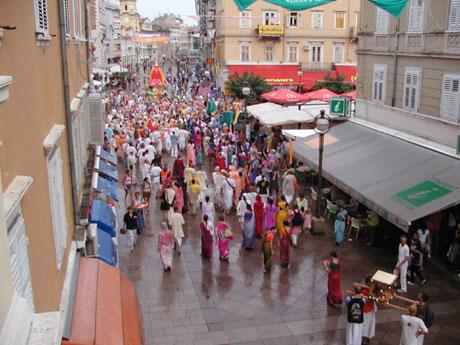 Ratha-yatra 2005 69