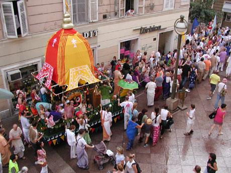 Ratha-yatra 2005 72