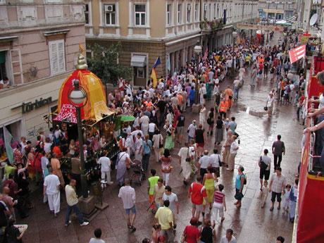 Ratha-yatra 2005 74