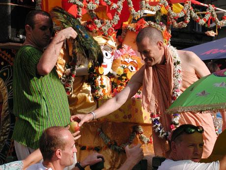 Ratha-yatra 2005 86