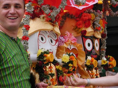 Ratha-yatra 2005 100