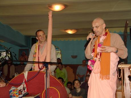 SNS Vyasa Puja 2006 14
