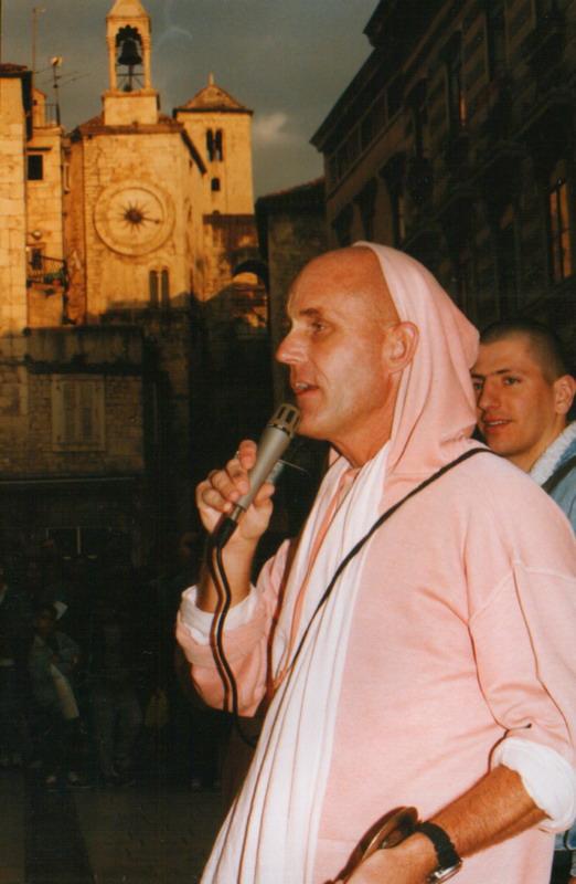 1996 Indradyumna Swami Harinam