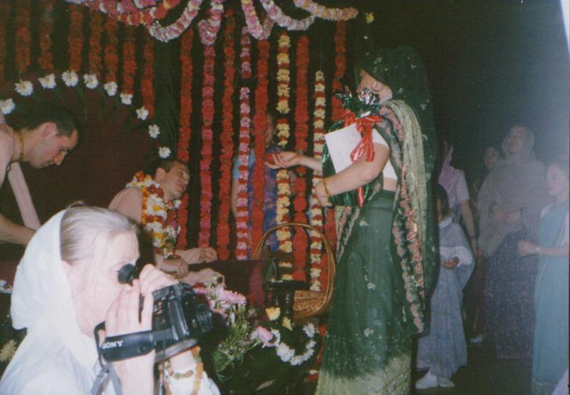 1995 Sns & Sravani
