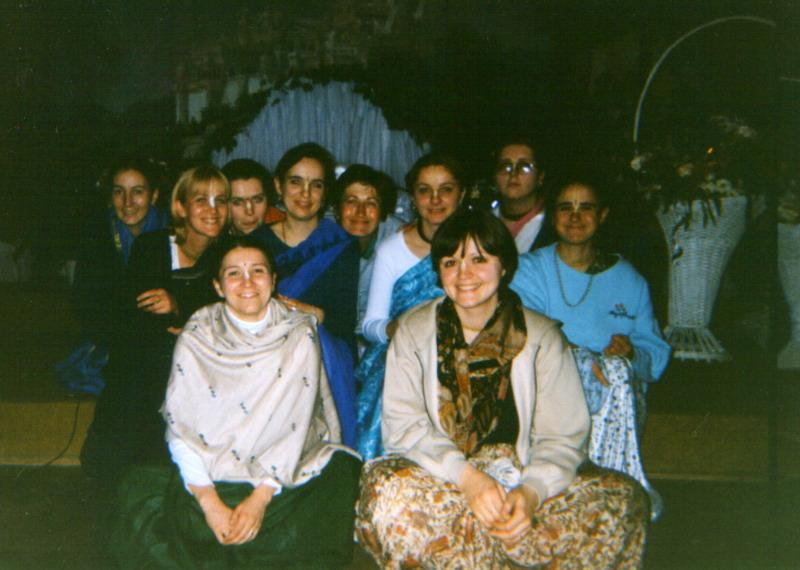 1995 Tualsi, Bhuvanesvari, Sacirani