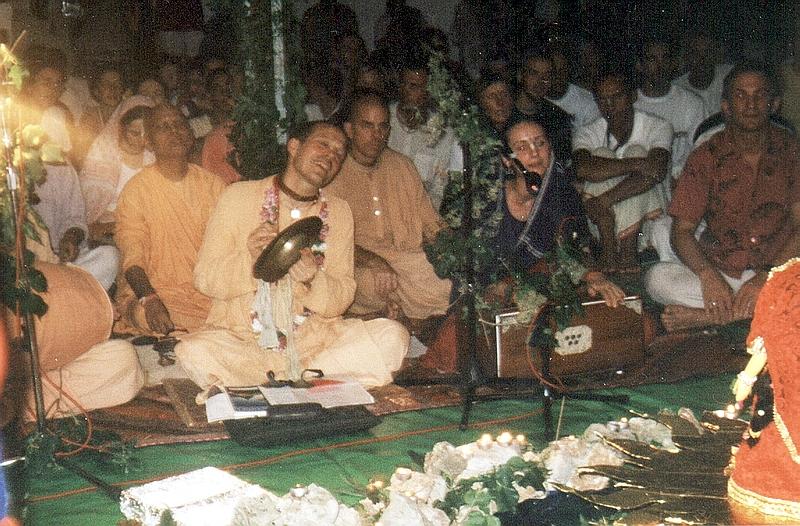2001. Premantura - Nama yajna 01