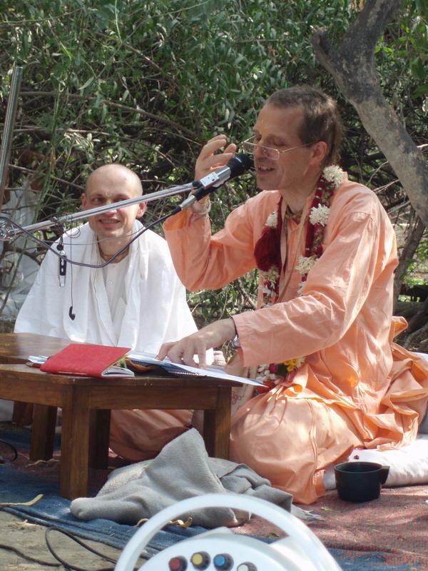 11.11.2006. Varsana, Japa Retreat 11