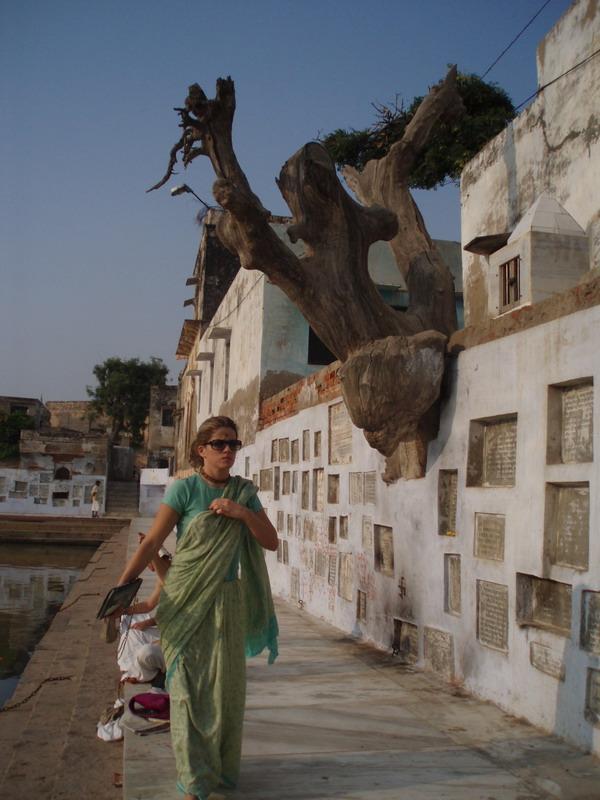 Radha Kund & Syama Kund 35