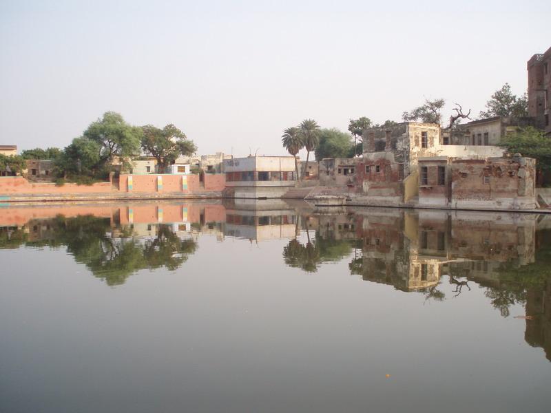 Radha Kund & Syama Kund 38