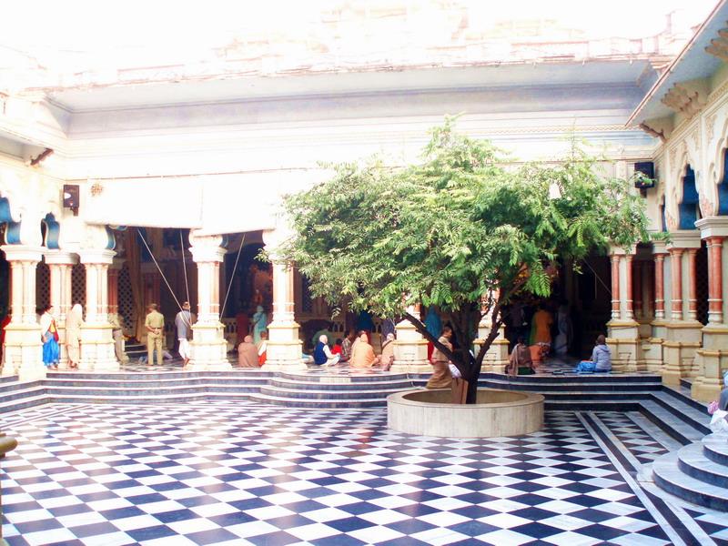 11 Vrindavan Krsna Balaram Mandir
