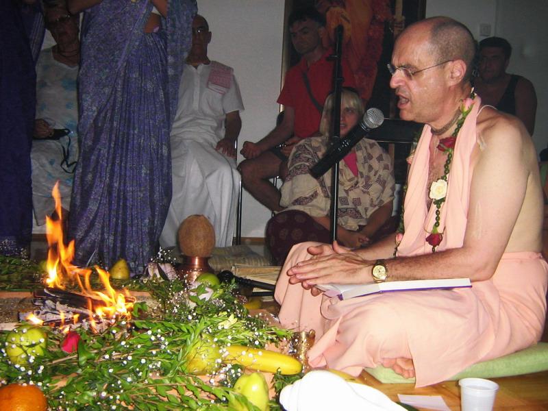 Split - SF HH Bir Krsna Goswami 32