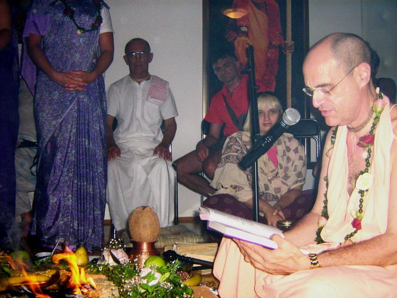 Split - SF HH Bir Krsna Goswami 35