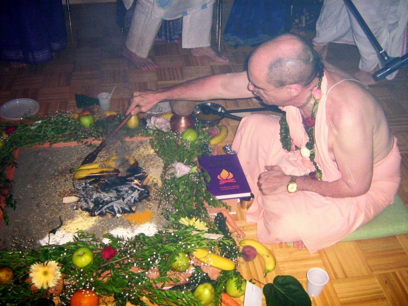 Split - SF HH Bir Krsna Goswami 36