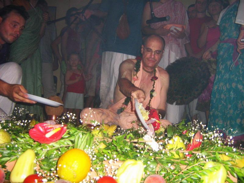 Split - SF HH Bir Krsna Goswami 37