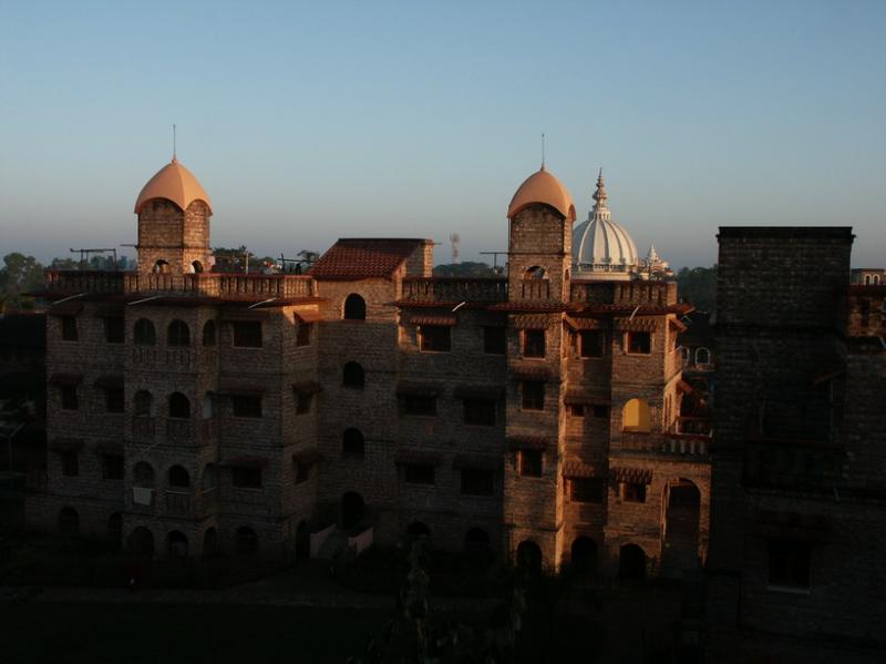Mayapur, razno, 2/2007 49