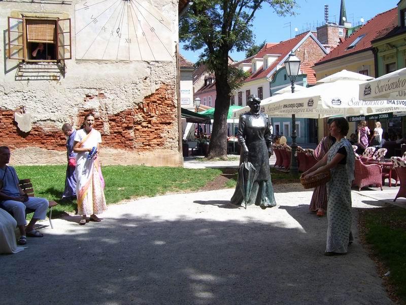 Harinamu sa Mahavisnu Swamijem 32