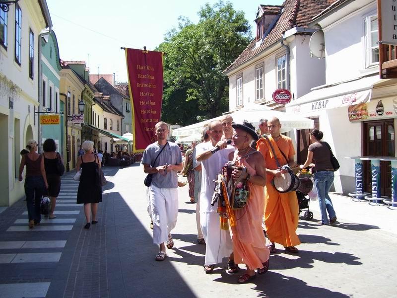 Harinamu sa Mahavisnu Swamijem 37