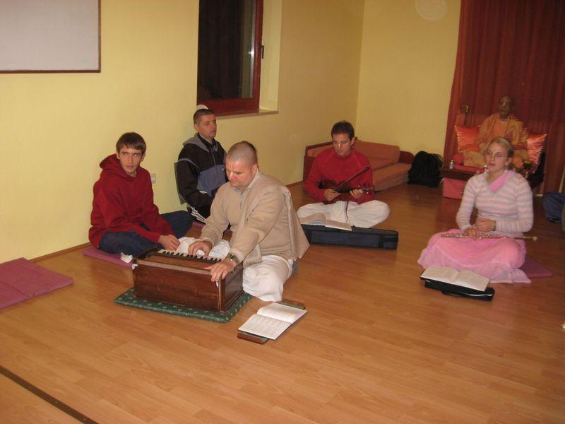 govardhana puja_pula (7) 10-30-2008