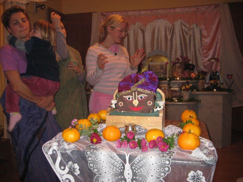 govardhana puja_pula (75) 10-30-2008