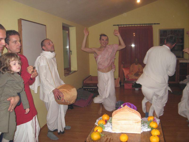 govardhana puja_pula (76) 10-30-2008
