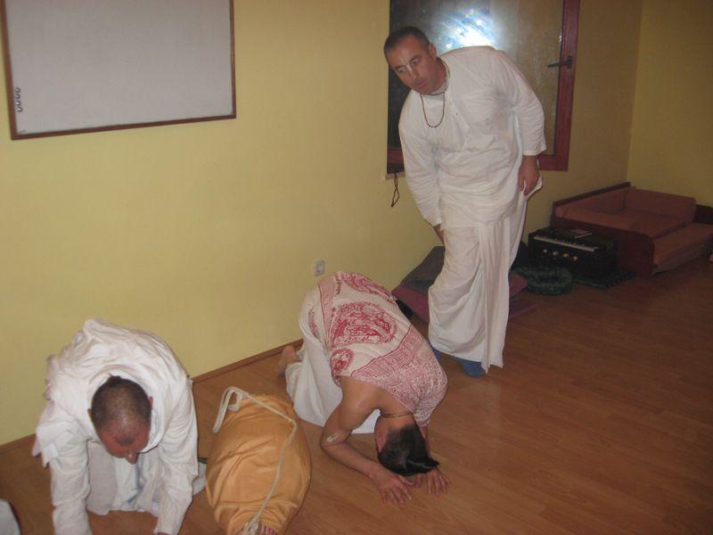 govardhana puja_pula (82) 10-30-2008