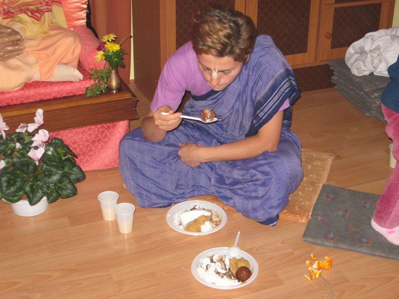 govardhana puja_pula (86) 10-30-2008