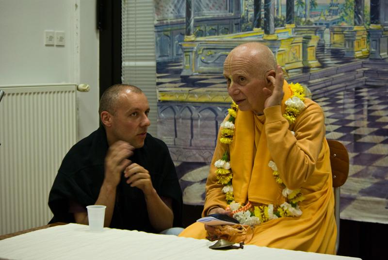 Pula - Javni program s NjS Krsna Ksetra Prabuom i HH Candramali Swamiem 22