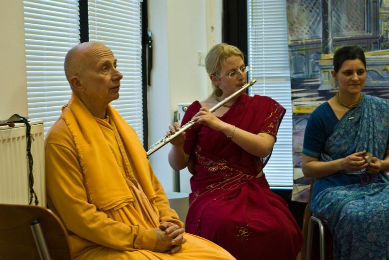 Pula - Javni program s NjS Krsna Ksetra Prabuom i HH Candramali Swamiem 13