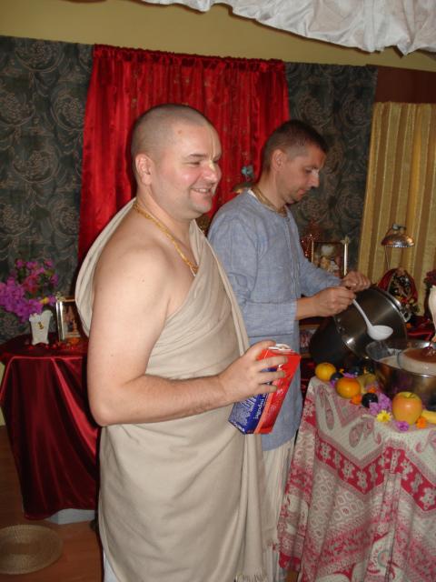 Govardhana Puja, Go Puja 15
