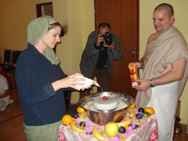 Govardhana Puja, Go Puja 20