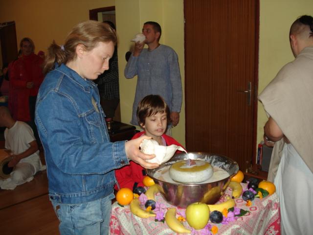 Govardhana Puja, Go Puja 21