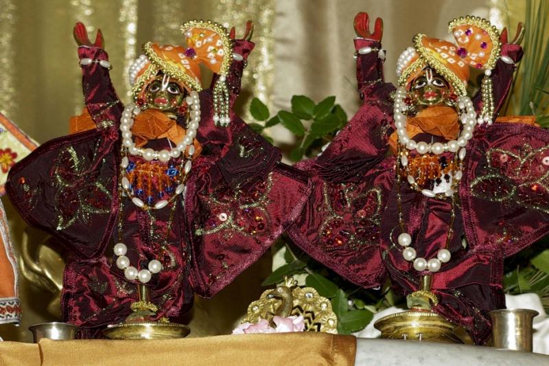 Nityananda Trayodasi 2010 16